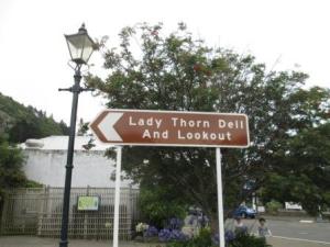 signpost to Lady Thorn Dell